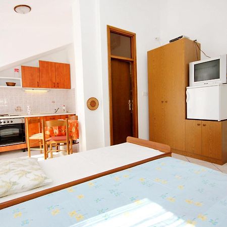 Apartments By The Sea Sevid, Trogir - 9468 Kültér fotó