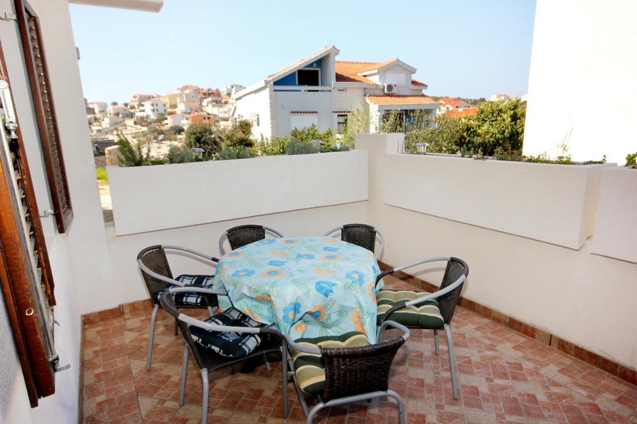 Apartments By The Sea Sevid, Trogir - 9468 Kültér fotó